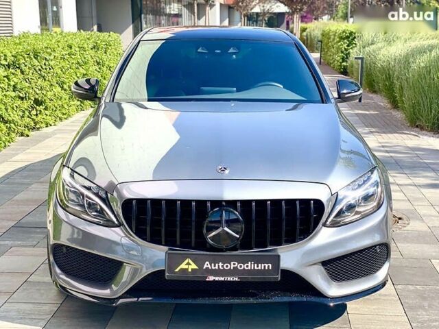 Мерседес С Класс, объемом двигателя 3 л и пробегом 71 тыс. км за 37900 $, фото 2 на Automoto.ua