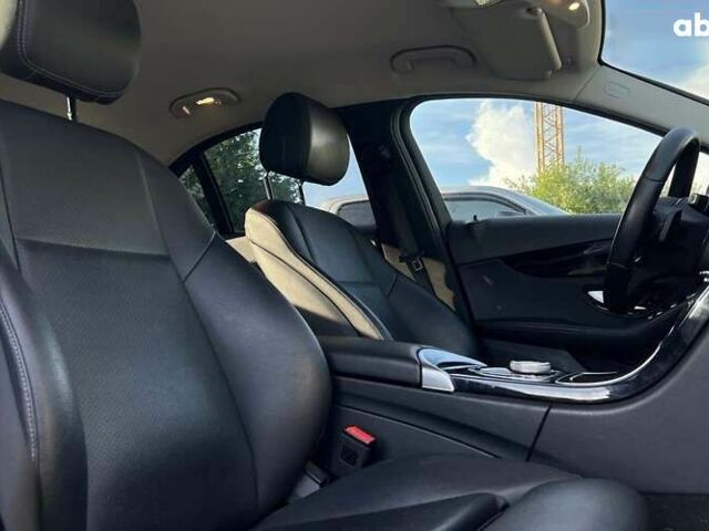 Мерседес С Класс, объемом двигателя 2 л и пробегом 110 тыс. км за 33400 $, фото 8 на Automoto.ua