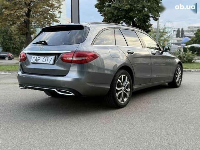 Мерседес С Класс, объемом двигателя 2.1 л и пробегом 299 тыс. км за 18800 $, фото 6 на Automoto.ua