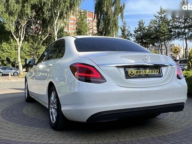 Мерседес С Класс, объемом двигателя 2 л и пробегом 110 тыс. км за 33400 $, фото 4 на Automoto.ua