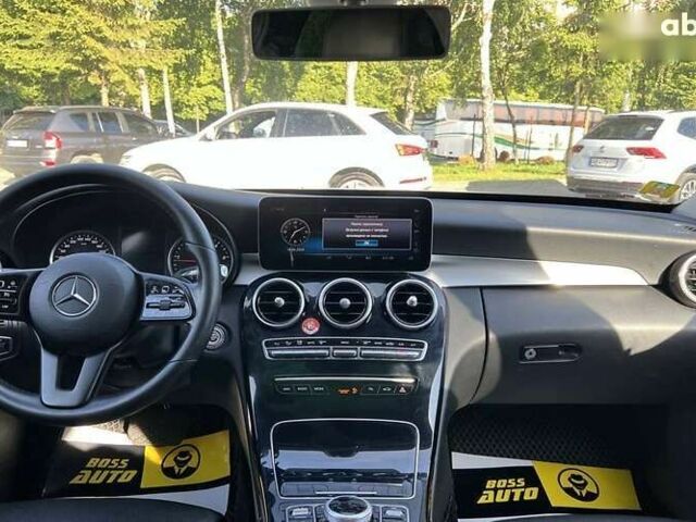 Мерседес С Класс, объемом двигателя 2 л и пробегом 110 тыс. км за 33400 $, фото 10 на Automoto.ua