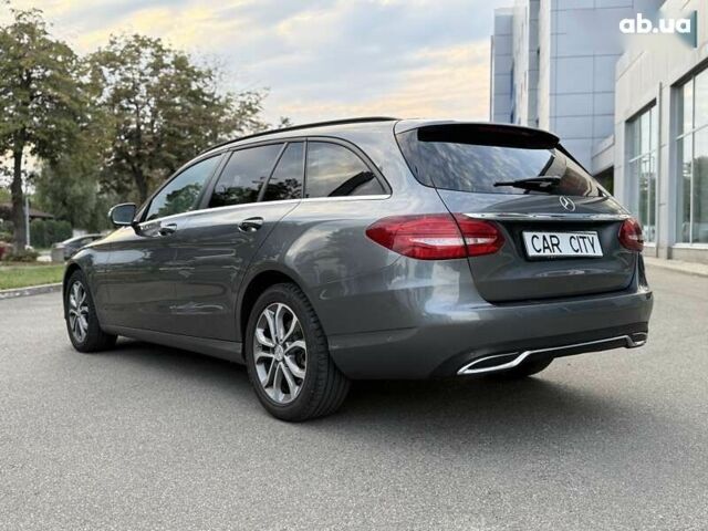 Мерседес С Класс, объемом двигателя 2.1 л и пробегом 299 тыс. км за 18800 $, фото 4 на Automoto.ua