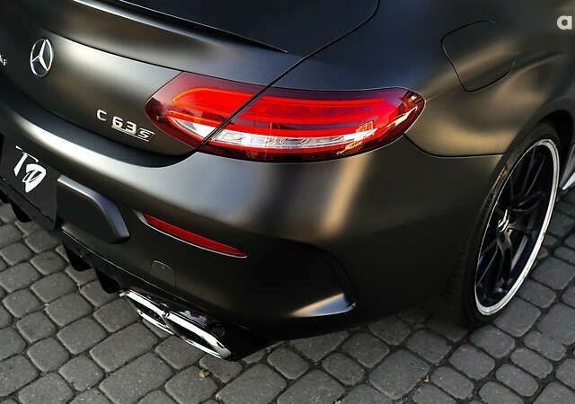 Мерседес С Класс, объемом двигателя 4 л и пробегом 64 тыс. км за 57500 $, фото 22 на Automoto.ua