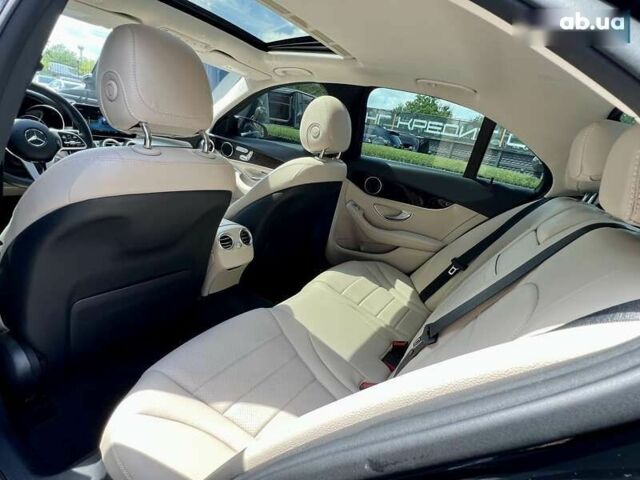 Мерседес С Класс, объемом двигателя 2 л и пробегом 95 тыс. км за 28900 $, фото 25 на Automoto.ua