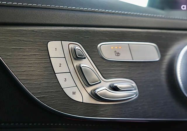 Мерседес С Класс, объемом двигателя 4 л и пробегом 64 тыс. км за 57500 $, фото 29 на Automoto.ua