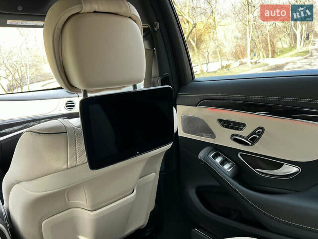 Мерседес С Класс, объемом двигателя 3.99 л и пробегом 44 тыс. км за 91000 $, фото 21 на Automoto.ua