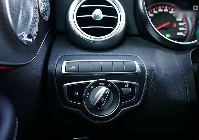 Мерседес С Класс, объемом двигателя 4 л и пробегом 64 тыс. км за 57500 $, фото 28 на Automoto.ua