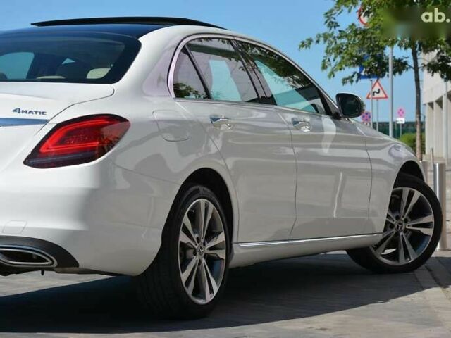 Мерседес С Класс, объемом двигателя 2 л и пробегом 97 тыс. км за 27700 $, фото 12 на Automoto.ua