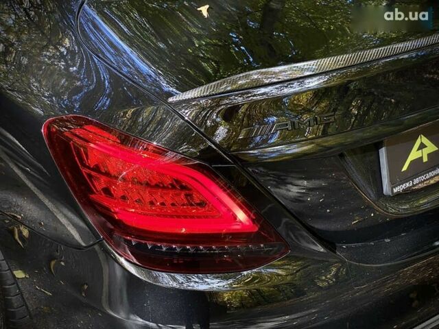 Мерседес С Клас, об'ємом двигуна 4 л та пробігом 63 тис. км за 54990 $, фото 6 на Automoto.ua