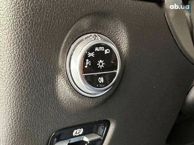 Мерседес С Класс, объемом двигателя 2 л и пробегом 36 тыс. км за 39990 $, фото 17 на Automoto.ua