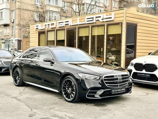 Мерседес С Класс, объемом двигателя 4 л и пробегом 38 тыс. км за 134999 $, фото 4 на Automoto.ua