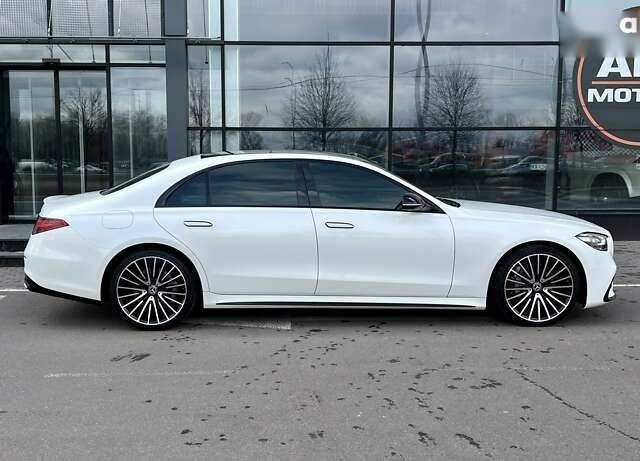 Мерседес С Класс, объемом двигателя 4 л и пробегом 42 тыс. км за 91000 $, фото 3 на Automoto.ua