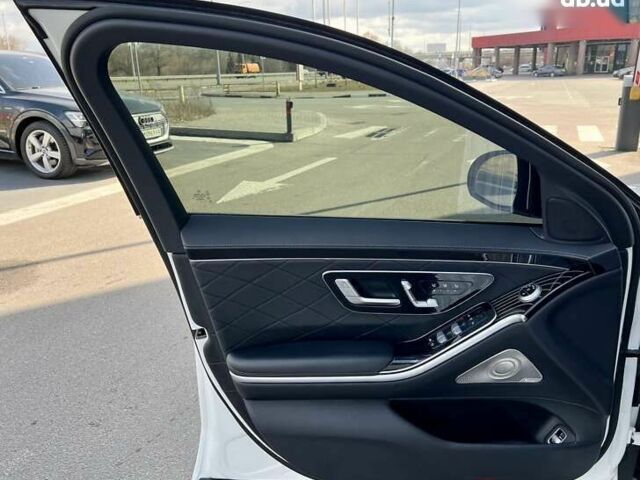 Мерседес С Класс, объемом двигателя 4 л и пробегом 42 тыс. км за 91000 $, фото 19 на Automoto.ua