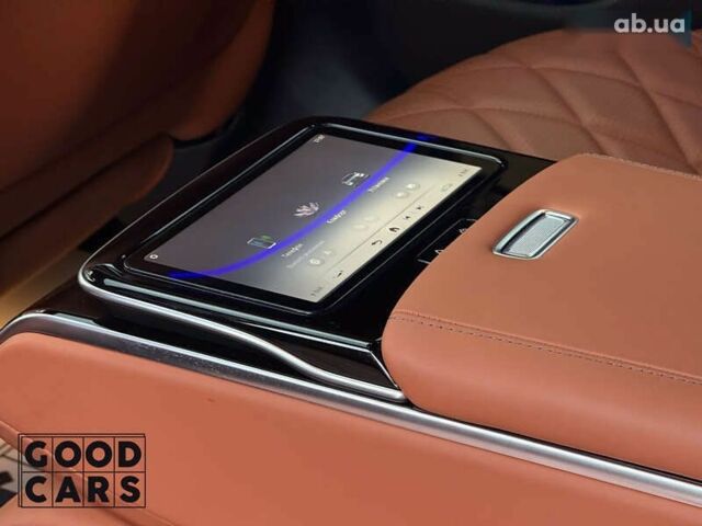 Мерседес С Класс, объемом двигателя 0 л и пробегом 42 тыс. км за 160000 $, фото 24 на Automoto.ua