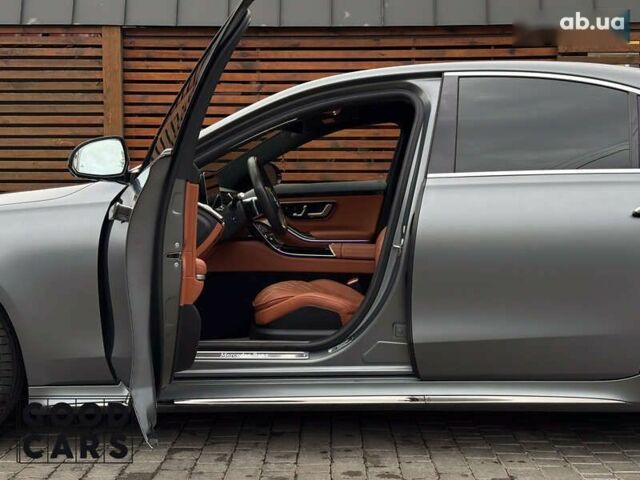 Мерседес С Класс, объемом двигателя 0 л и пробегом 42 тыс. км за 160000 $, фото 18 на Automoto.ua