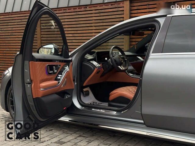 Мерседес С Класс, объемом двигателя 0 л и пробегом 42 тыс. км за 160000 $, фото 17 на Automoto.ua