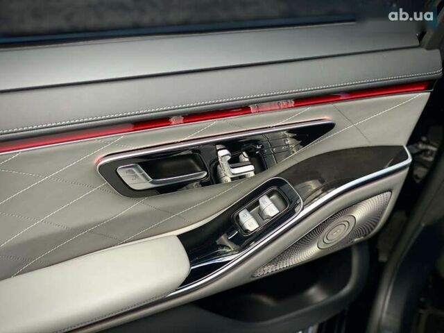 Мерседес С Класс, объемом двигателя 0 л и пробегом 64 тыс. км за 104900 $, фото 22 на Automoto.ua