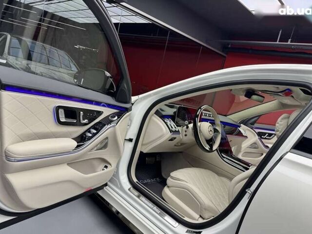 Мерседес С Класс, объемом двигателя 3 л и пробегом 2 тыс. км за 156800 $, фото 27 на Automoto.ua