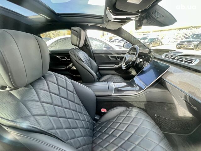 Мерседес С Класс, объемом двигателя 3.98 л и пробегом 10 тыс. км за 162803 $, фото 6 на Automoto.ua
