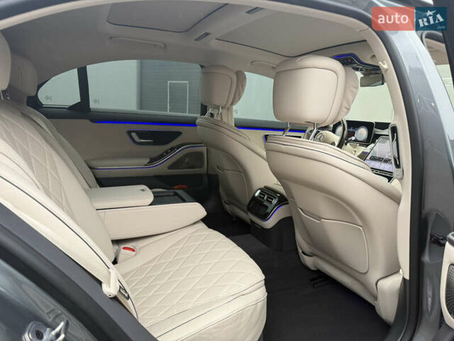 Мерседес С Класс, объемом двигателя 3 л и пробегом 5 тыс. км за 120000 $, фото 34 на Automoto.ua