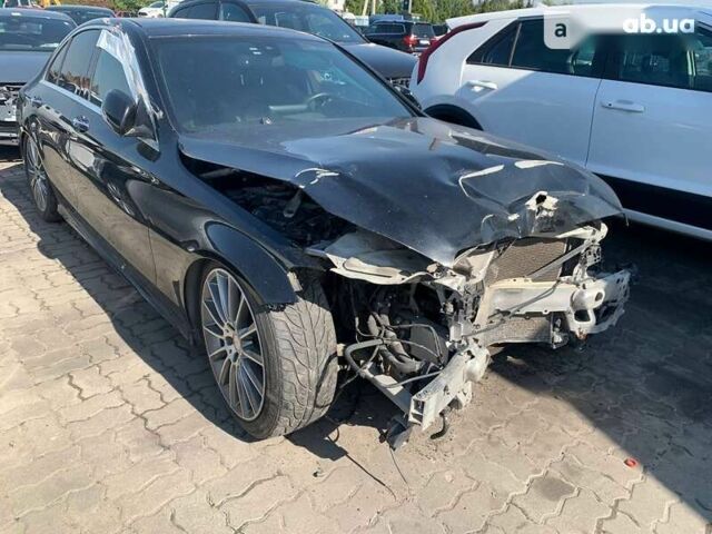Мерседес С Клас, об'ємом двигуна 3 л та пробігом 147 тис. км за 14800 $, фото 4 на Automoto.ua