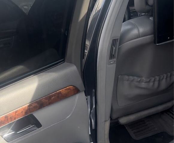 Сірий Мерседес С Клас, об'ємом двигуна 3 л та пробігом 145 тис. км за 7400 $, фото 4 на Automoto.ua