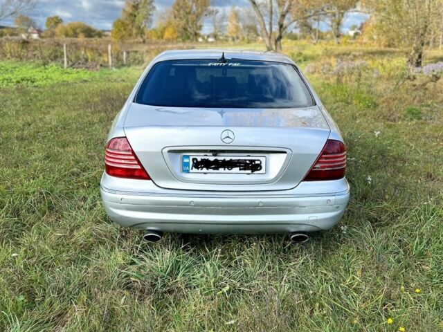 Серый Мерседес С Класс, объемом двигателя 5 л и пробегом 400 тыс. км за 5513 $, фото 2 на Automoto.ua