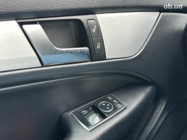 Серый Мерседес С Класс, объемом двигателя 1.6 л и пробегом 231 тыс. км за 12990 $, фото 29 на Automoto.ua