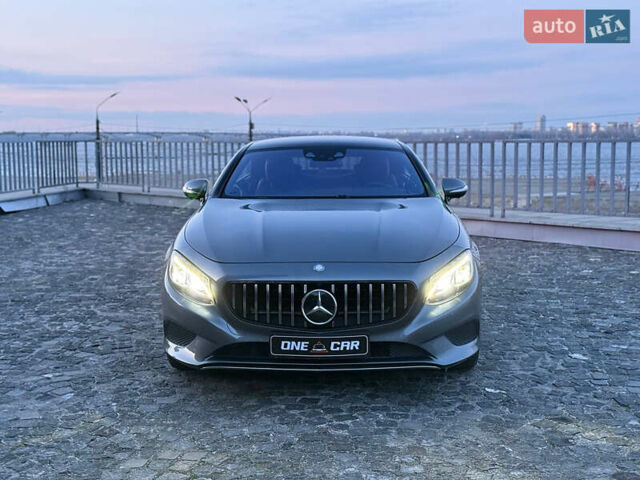 Серый Мерседес С Класс, объемом двигателя 3 л и пробегом 63 тыс. км за 55555 $, фото 1 на Automoto.ua