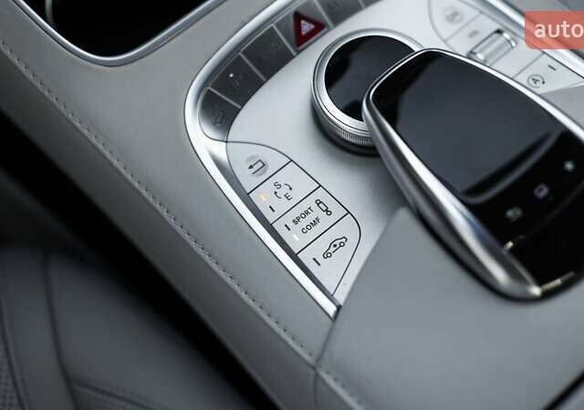 Серый Мерседес С Класс, объемом двигателя 4.66 л и пробегом 60 тыс. км за 54700 $, фото 15 на Automoto.ua