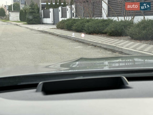 Серый Мерседес С Класс, объемом двигателя 3 л и пробегом 117 тыс. км за 58000 $, фото 48 на Automoto.ua