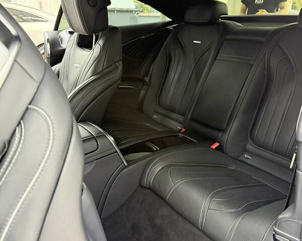 Мерседес С Класс 2017 в Киеве на Automoto.ua Серый Мерседес С Класс, объемом двигателя 5.46 л и пробегом 50 тыс. км за 69000 $, фото 12 на Automoto.ua