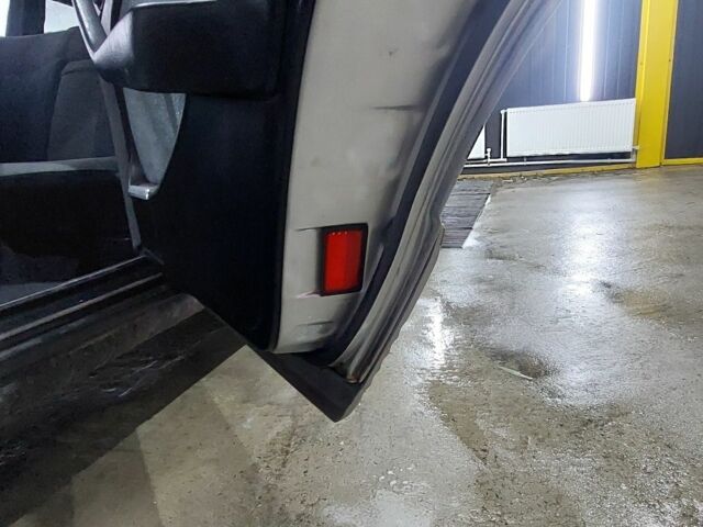 Серый Мерседес С Класс, объемом двигателя 5 л и пробегом 140 тыс. км за 10000 $, фото 20 на Automoto.ua