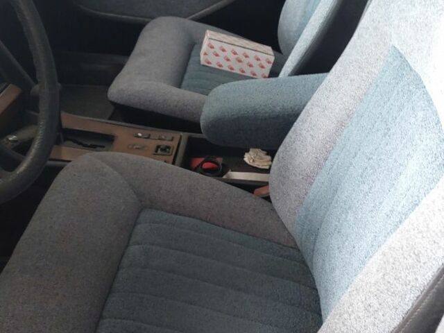 Серый Мерседес С Класс, объемом двигателя 5 л и пробегом 140 тыс. км за 10000 $, фото 6 на Automoto.ua