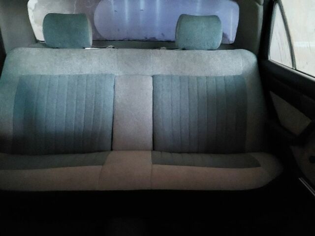 Серый Мерседес С Класс, объемом двигателя 5 л и пробегом 140 тыс. км за 10000 $, фото 8 на Automoto.ua