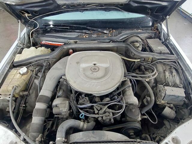 Серый Мерседес С Класс, объемом двигателя 5 л и пробегом 140 тыс. км за 10000 $, фото 17 на Automoto.ua