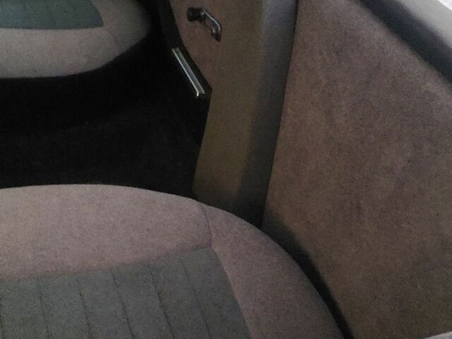 Серый Мерседес С Класс, объемом двигателя 5 л и пробегом 140 тыс. км за 10000 $, фото 7 на Automoto.ua