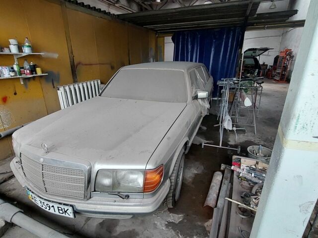 Серый Мерседес С Класс, объемом двигателя 5 л и пробегом 140 тыс. км за 10000 $, фото 4 на Automoto.ua