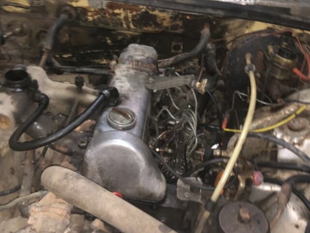 Сірий Мерседес С Клас, об'ємом двигуна 2.4 л та пробігом 200 тис. км за 700 $, фото 5 на Automoto.ua