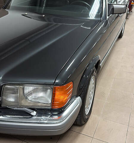 Серый Мерседес С Класс, объемом двигателя 5.55 л и пробегом 129 тыс. км за 43000 $, фото 1 на Automoto.ua