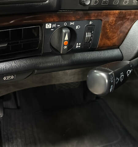 Серый Мерседес С Класс, объемом двигателя 5.55 л и пробегом 129 тыс. км за 43000 $, фото 14 на Automoto.ua