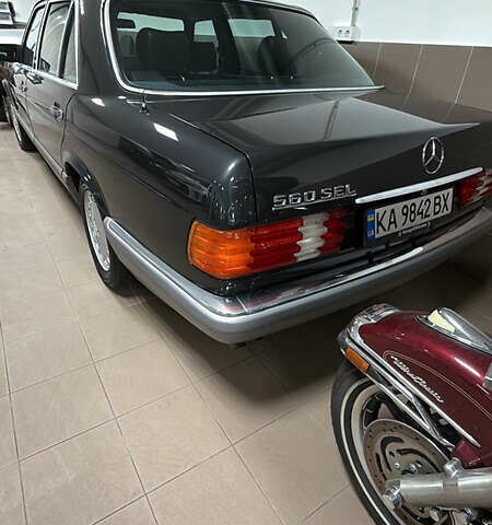 Серый Мерседес С Класс, объемом двигателя 5.55 л и пробегом 129 тыс. км за 43000 $, фото 3 на Automoto.ua