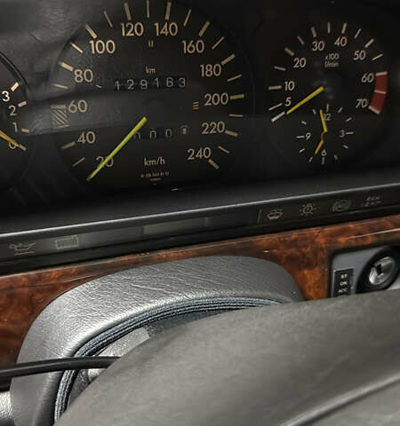 Серый Мерседес С Класс, объемом двигателя 5.55 л и пробегом 129 тыс. км за 43000 $, фото 13 на Automoto.ua