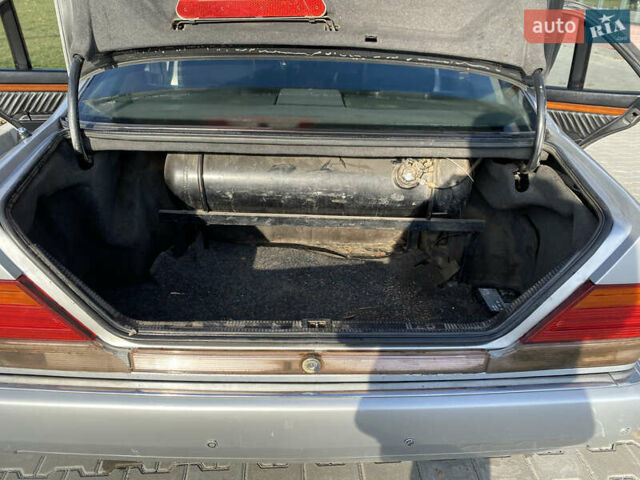 Серый Мерседес С Класс, объемом двигателя 3.2 л и пробегом 380 тыс. км за 2750 $, фото 9 на Automoto.ua