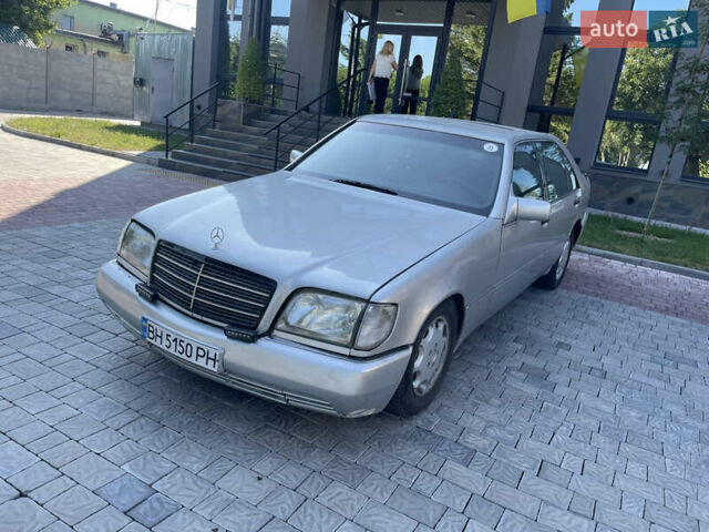 Сірий Мерседес С Клас, об'ємом двигуна 3.2 л та пробігом 350 тис. км за 2450 $, фото 2 на Automoto.ua