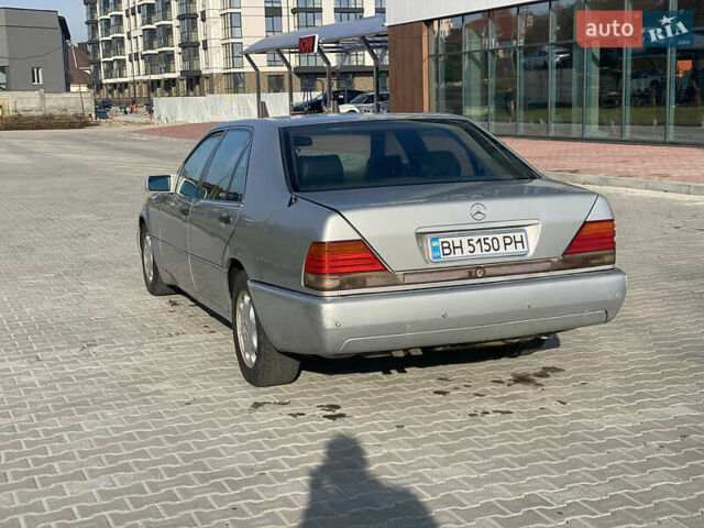 Серый Мерседес С Класс, объемом двигателя 3.2 л и пробегом 380 тыс. км за 2750 $, фото 3 на Automoto.ua