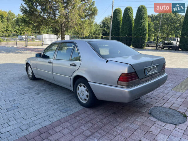 Сірий Мерседес С Клас, об'ємом двигуна 3.2 л та пробігом 350 тис. км за 2450 $, фото 6 на Automoto.ua