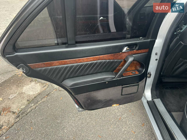 Сірий Мерседес С Клас, об'ємом двигуна 4.97 л та пробігом 328 тис. км за 13500 $, фото 35 на Automoto.ua