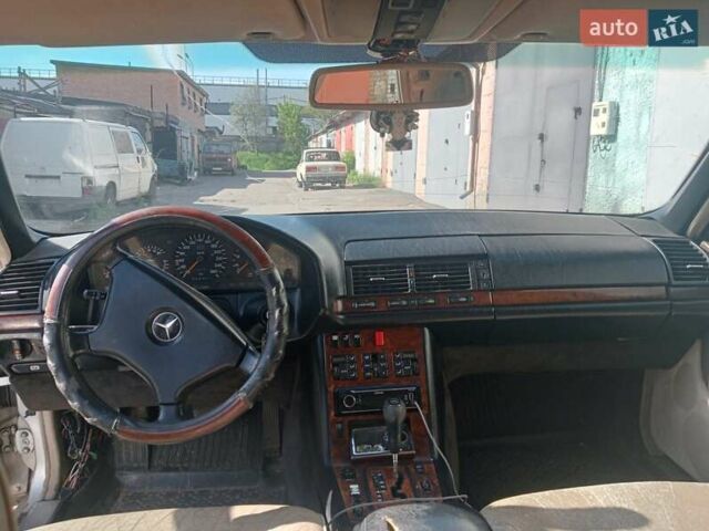 Сірий Мерседес С Клас, об'ємом двигуна 3 л та пробігом 300 тис. км за 3600 $, фото 10 на Automoto.ua