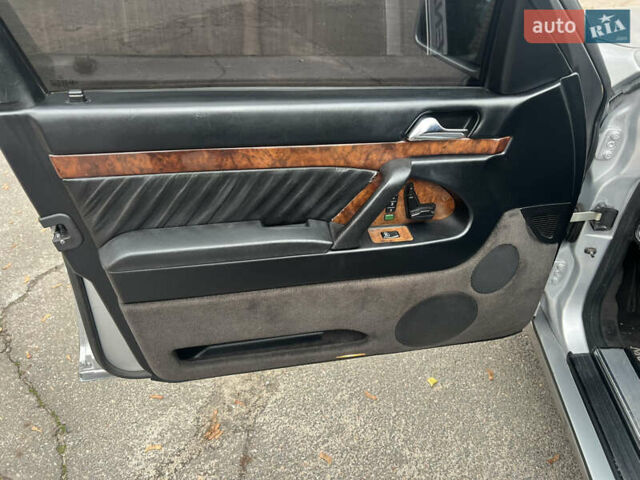 Сірий Мерседес С Клас, об'ємом двигуна 4.97 л та пробігом 328 тис. км за 13500 $, фото 34 на Automoto.ua